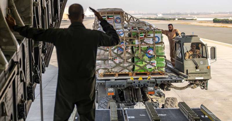 الكويت تواصل إغاثة غزة بإقلاع الطائرة الـ39 من الجسر الجوي