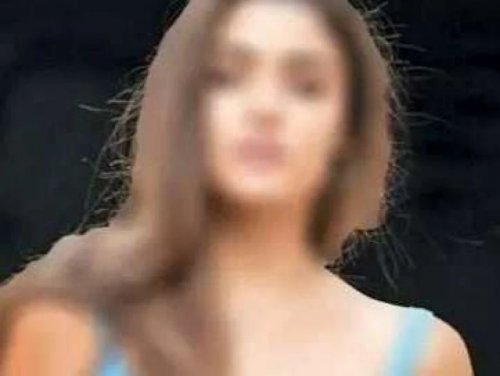 علامات الساعة تظهر ...شاهد : اجمل فنانة مصرية شابة تفقد عقلها وتعاشر 3 شباب فـي ليلة واحدة وبعد التحقيق معها أعترفت للعلن بـ السبب الذي يخجل منـه أبليس