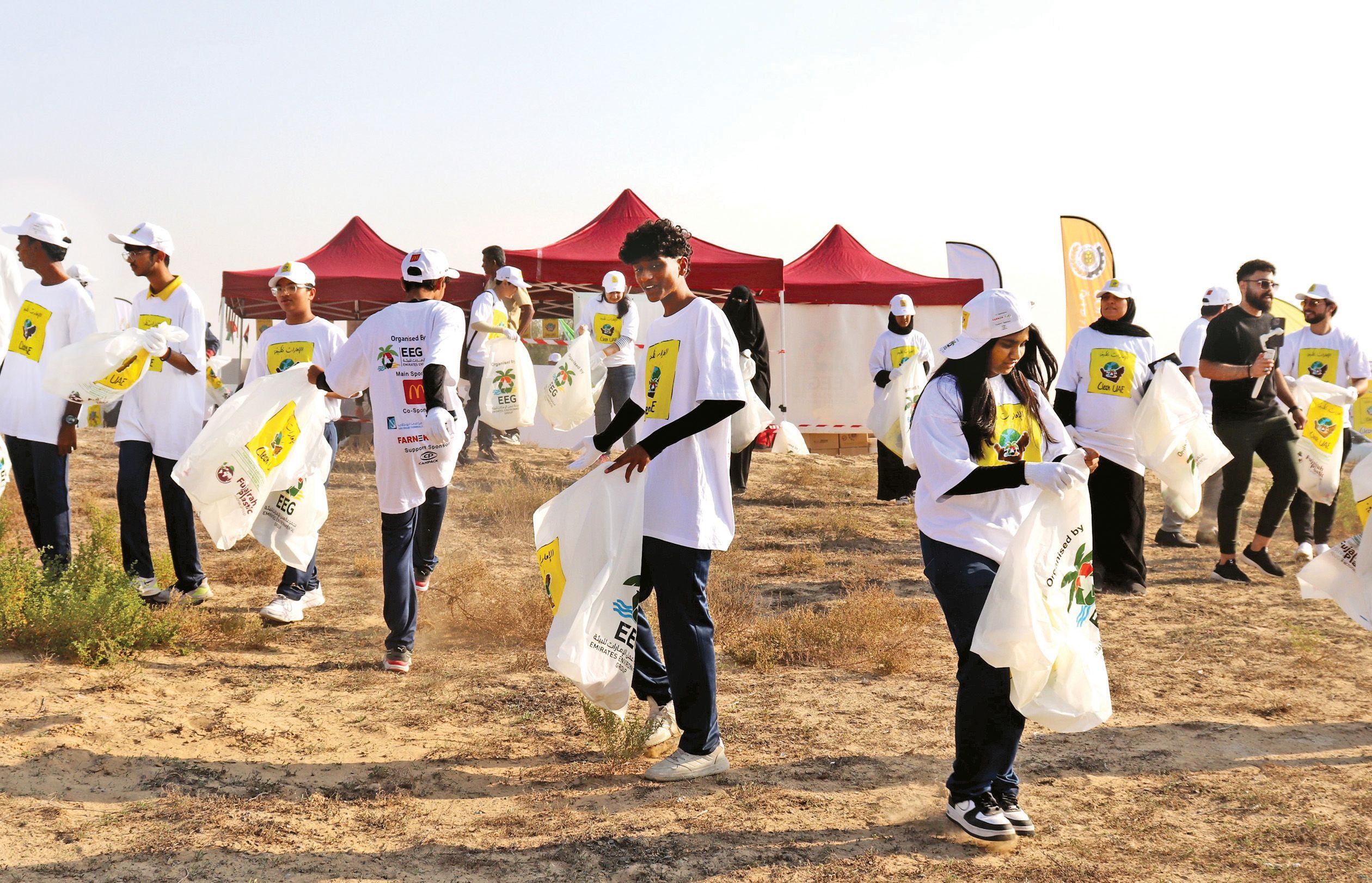 قافلة «الإمارات نظيفة» تجمع 21 طن نفايات في عجمان