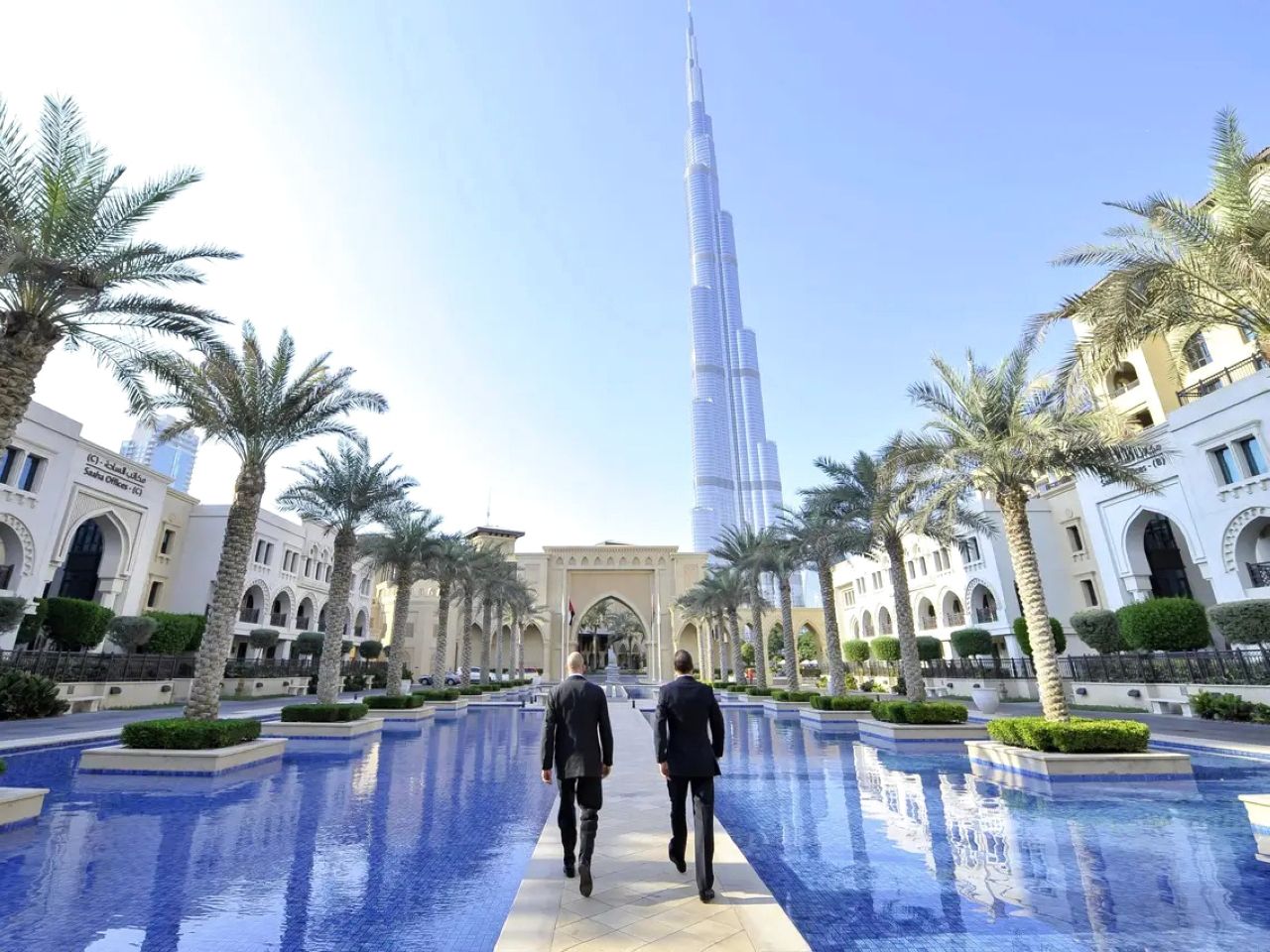 «أكسفورد إيكونوميكس»: 4.8 % نمو ناتج الإمارات في 2024