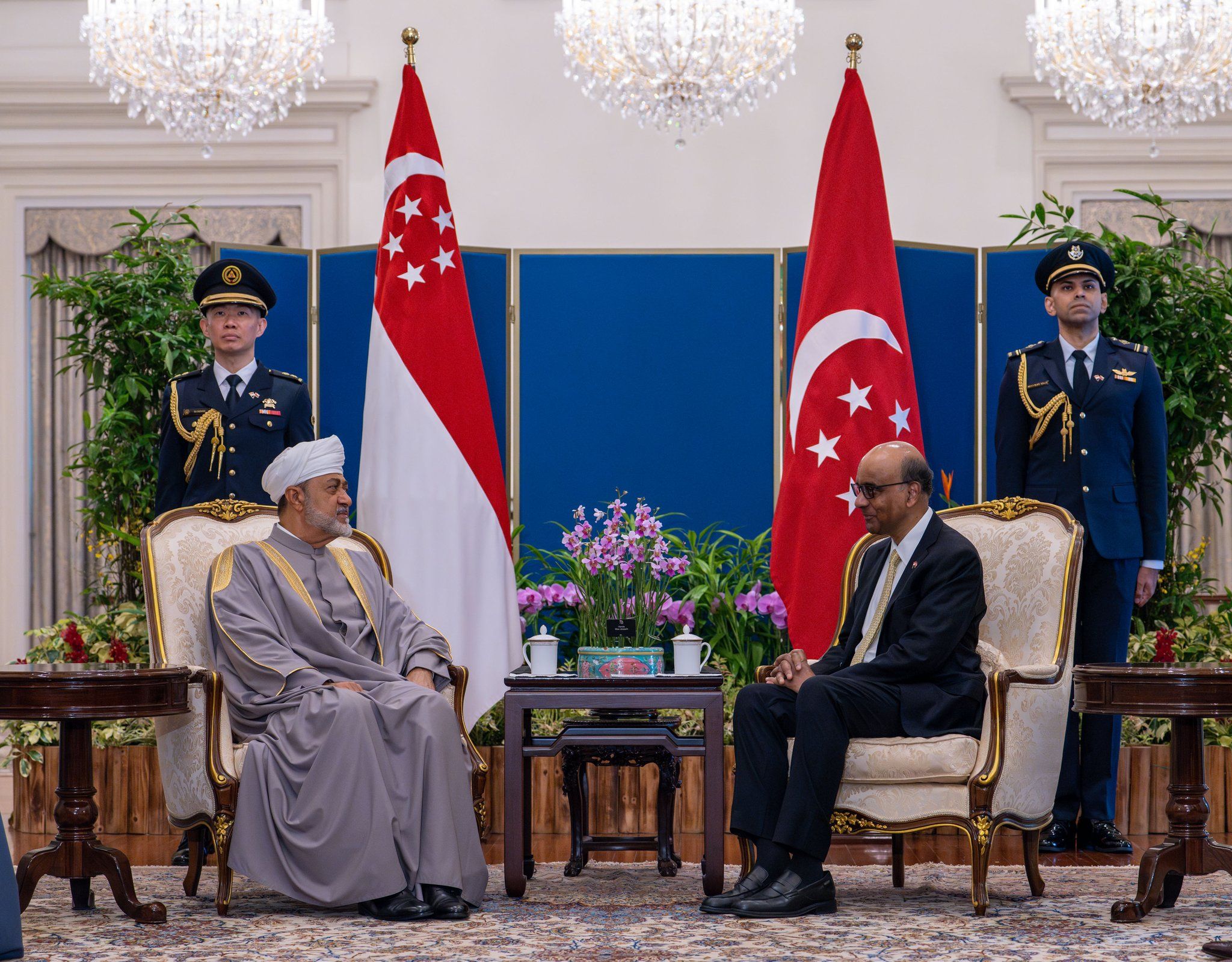 جلالةُ السُّلطان المعظم يبعث ببرقية شكر إلى الرئيس السنغافوري