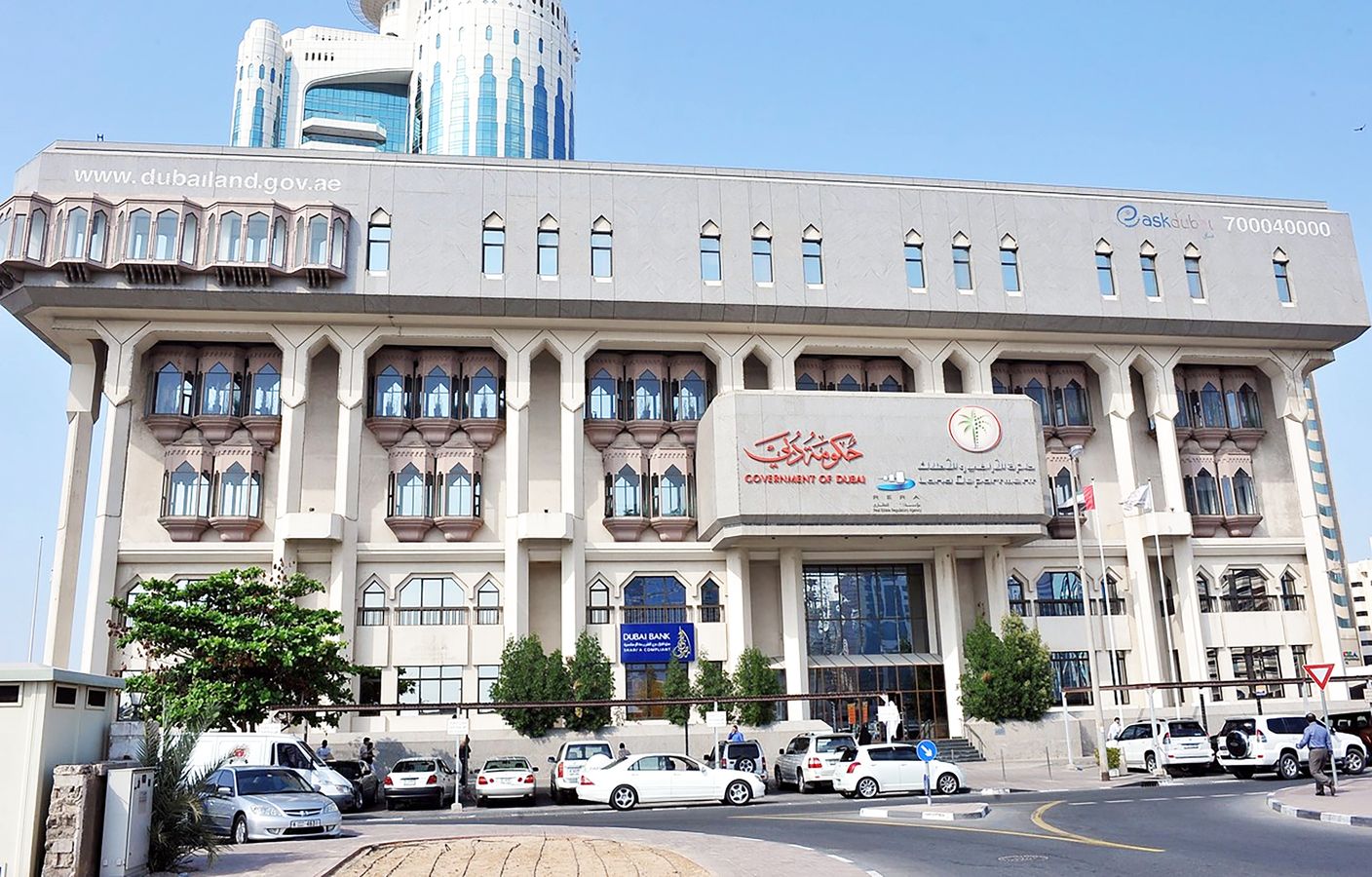 «أراضي دبي» تعالج 586 شكوى عقارية في نوفمبر