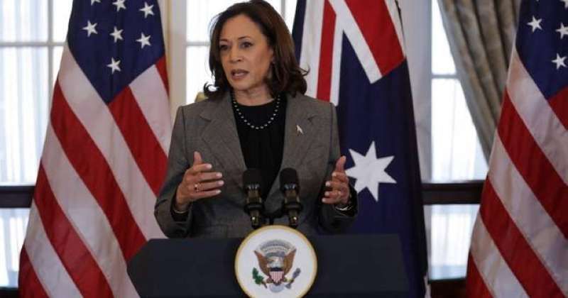 نائبة الرئيس الأميركي: أمير الكويت الراحل كان له فضل كبير في تعزيز صداقتنا وشراكتنا الإستراتيجية