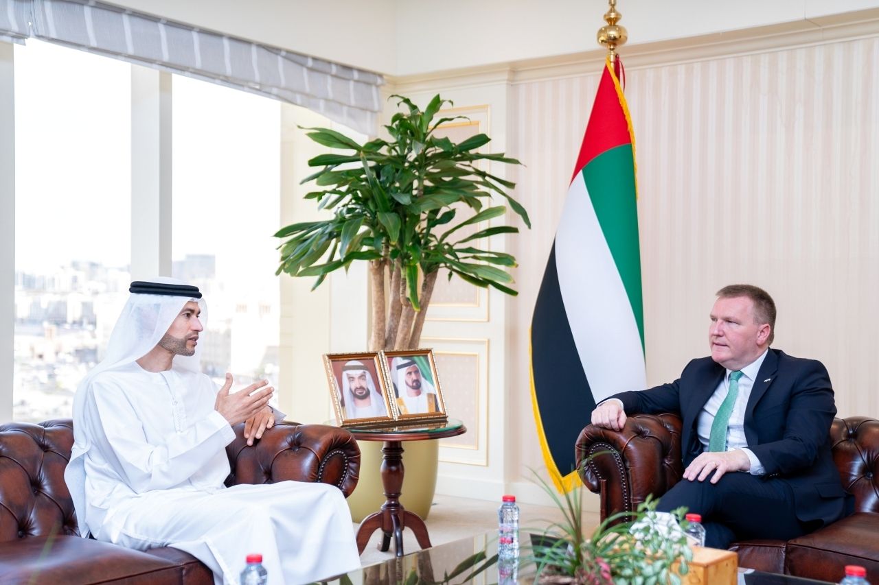 الإمارات وإيرلندا تناقشان مجالات التعاون المالي