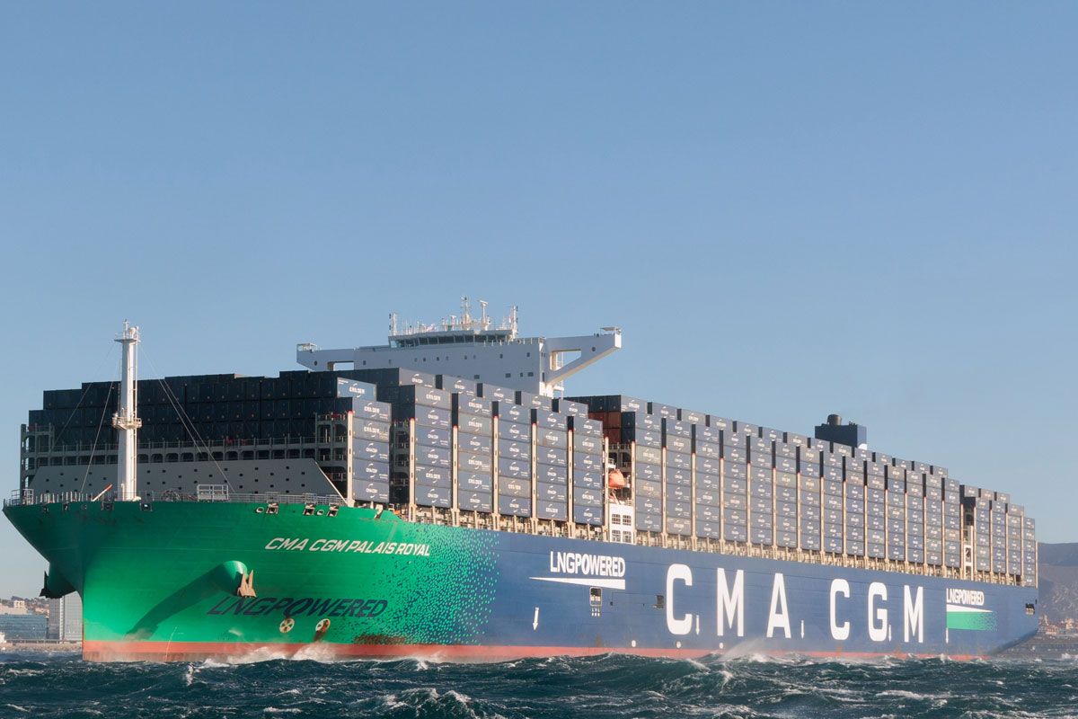 هروب جماعي للشركات من البحر الأحمر.. التأمين يرتفع والأسهم تحلق