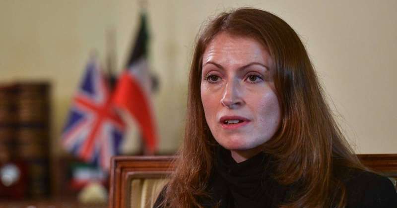 سفيرة المملكة المتحدة لبريطانيا العظمى وايرلندا الشمالية لدى دولة الكويت بليندا لويس