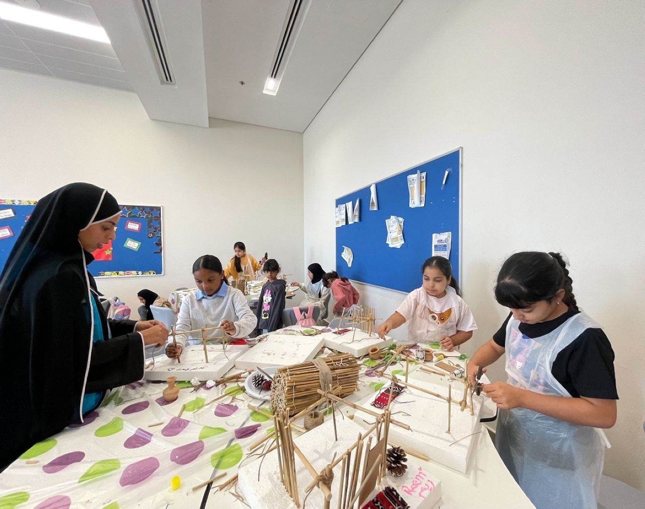 «وطني الإمارات» تطلق مخيم الهوية الوطنية