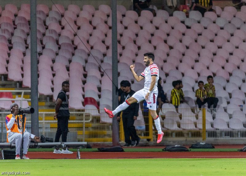 قبل الكلاسيكو.. الاتحاد يسقط بثلاثية الرائد