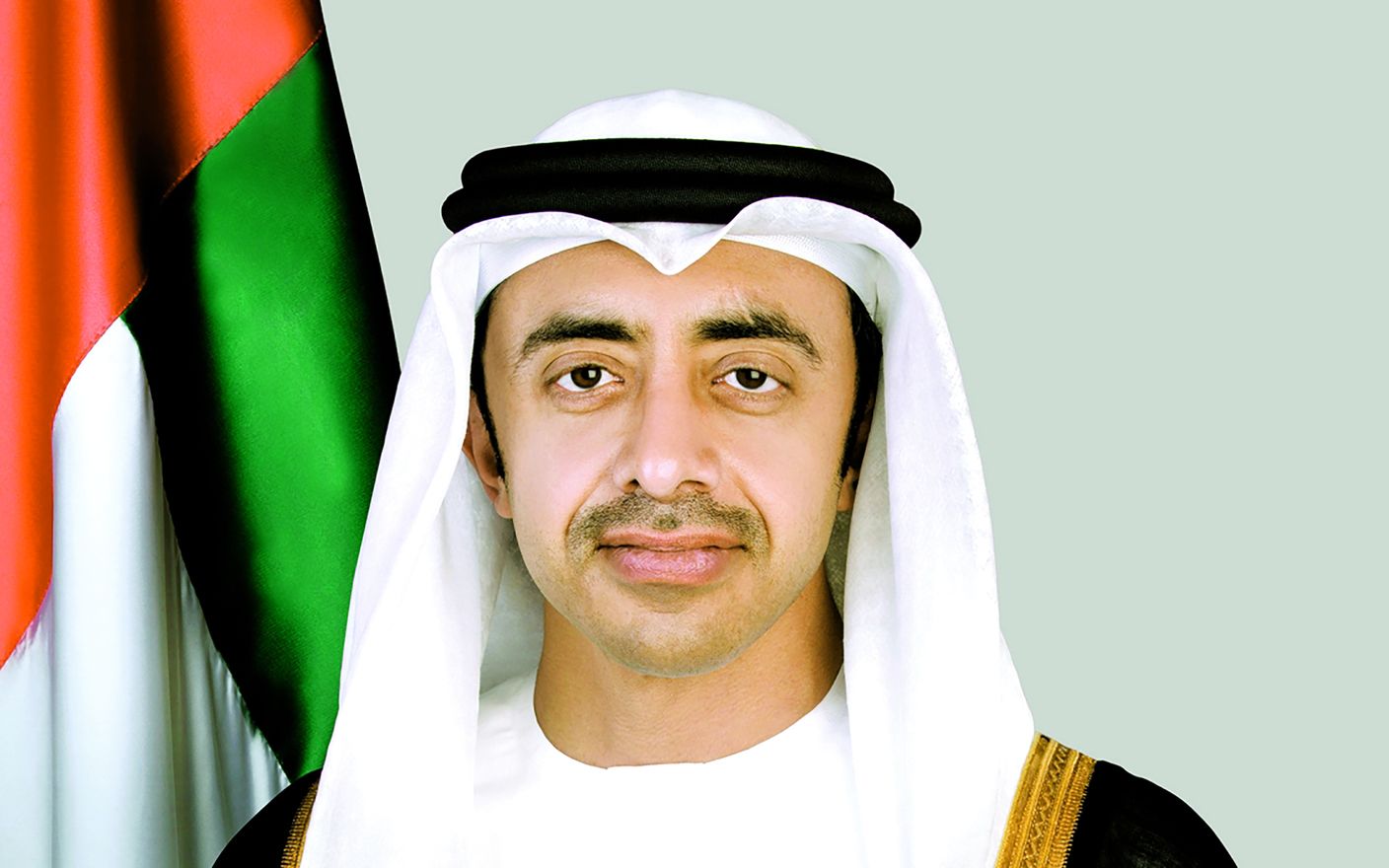 عبدالله بن زايد يؤكد تضامن الإمارات مع التشيك ورفضها كافة أعمال العنف