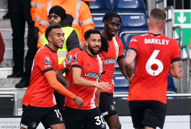 بهدف تاونسند.. لوتون يكسب نيوكاسل