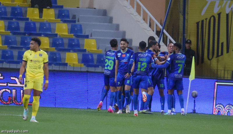 الفتح يعود إلى الانتصارات من بوابة التعاون