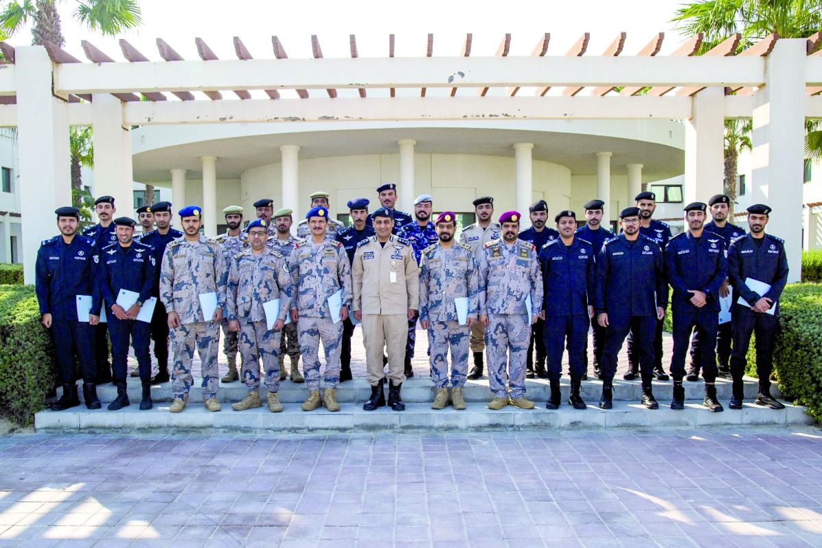 «أمن السواحل» تحتفي بتخريج 5 دورات تخصصية
