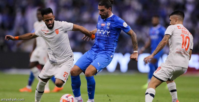 أمام الفيحاء.. الهلال يخشى سيناريو الدور الأول