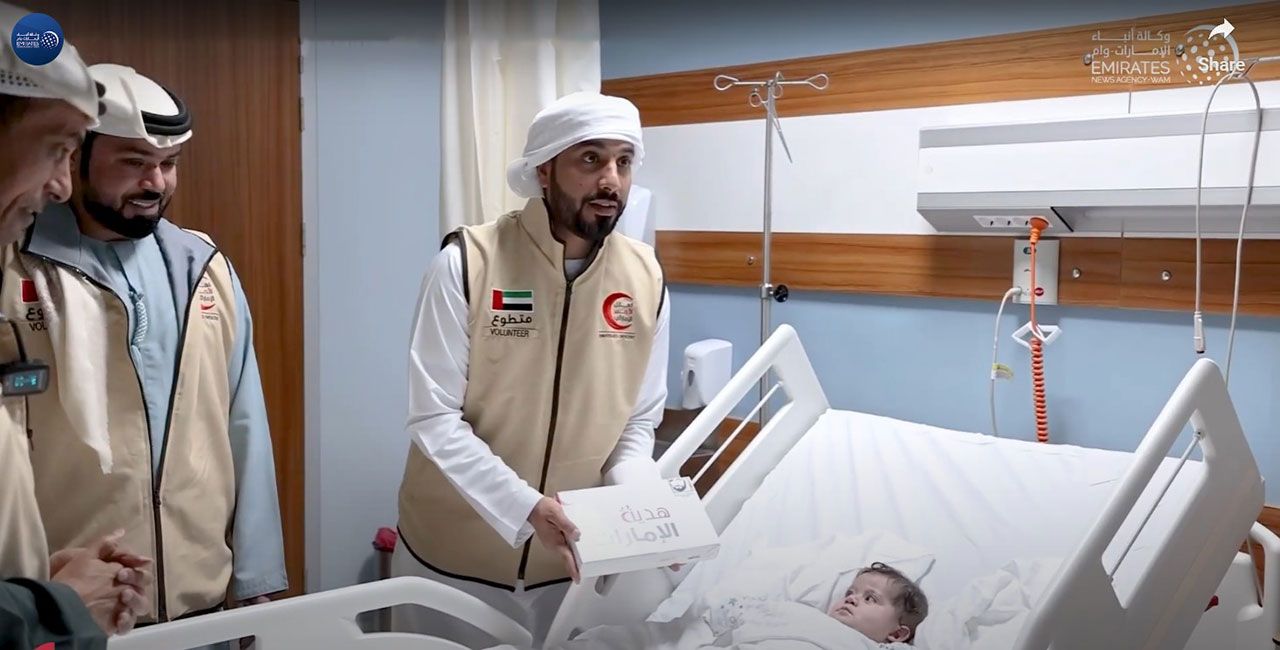 وفد الهلال الأحمر الإماراتي يتفقد مستشفى الناس في مصر