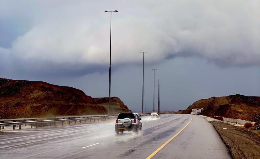 بدءاً من مساء اليوم .. فرص لهطول أمطار متفرقة