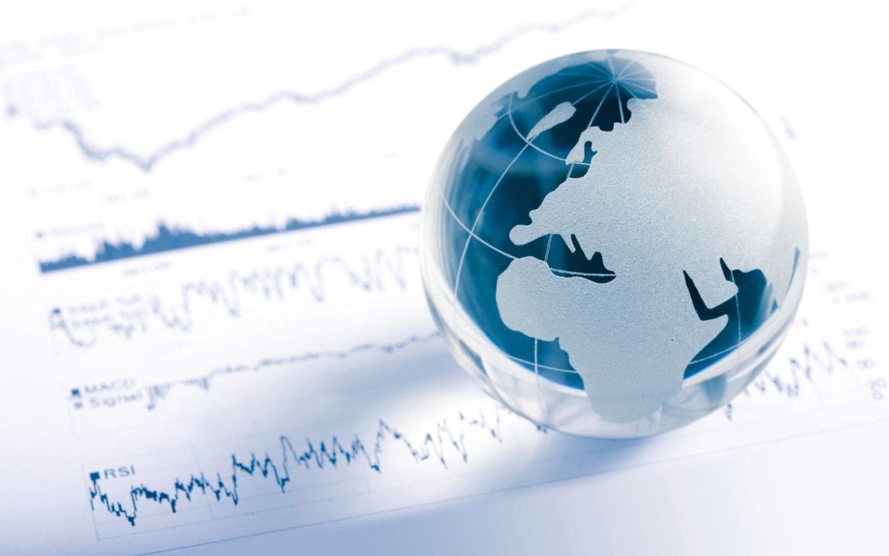 أسباب كثيرة تدعو للسعادة والابتهاج بالاقتصاد العالمي