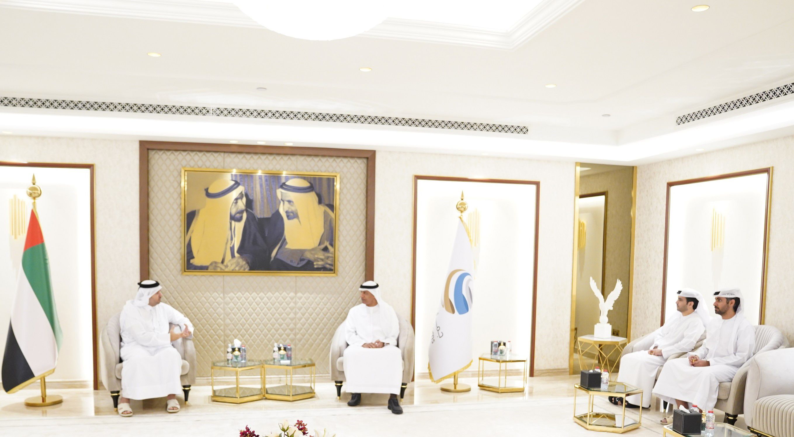 جمارك دبي تبحث توطيد التعاون مع قطر