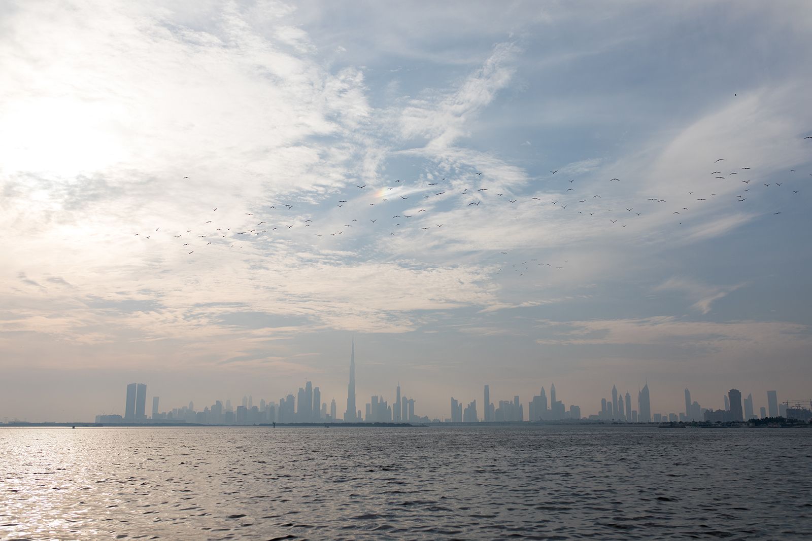 طقس الإمارات غداً.. صحو إلى غائم جزئياً