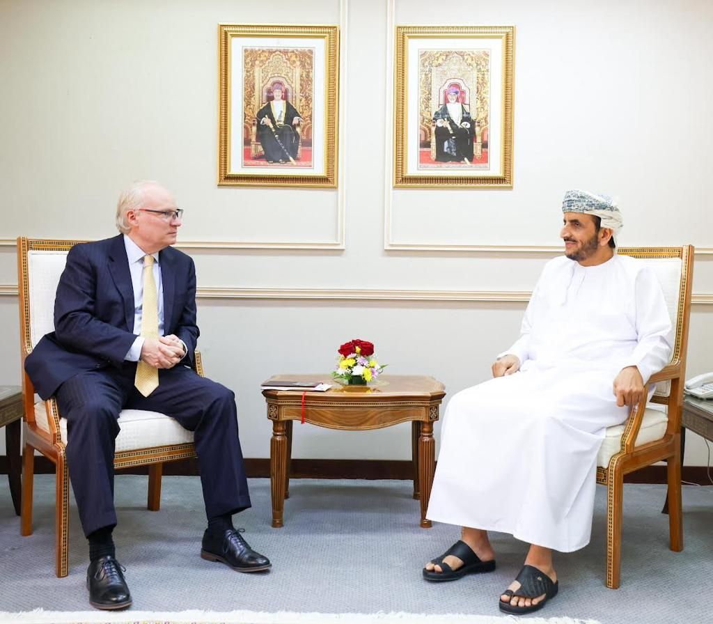 وكيل الخارجية للشؤون السياسية يستقبل المبعوث الخاص الأمريكي لليمن