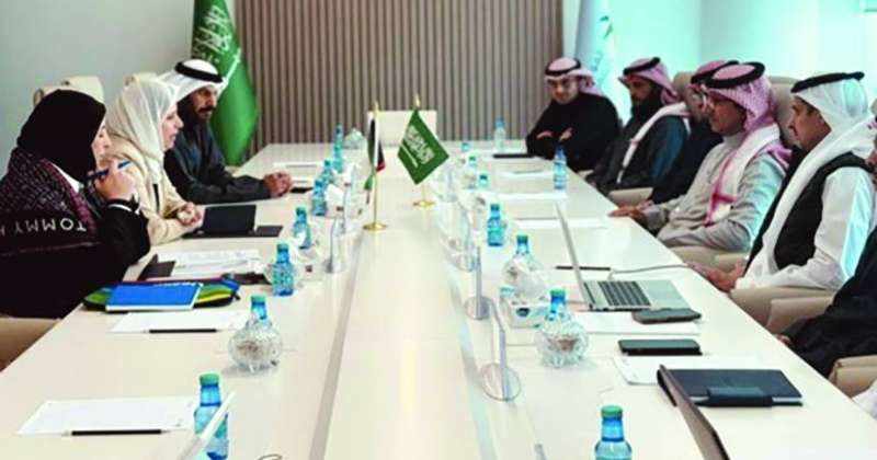 من الاجتماع الذي استضافته وزارة الموارد البشرية والتنمية الاجتماعية السعودية