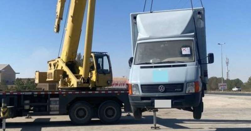 البلدية: رفع 8 سيارات مهملة وسكراب و3 «فود ترك» في منطقة كبد