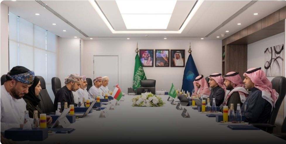 بحث تعزيز التعاون المشترك في المجال الاقتصادي بين سلطنة عُمان السعودية