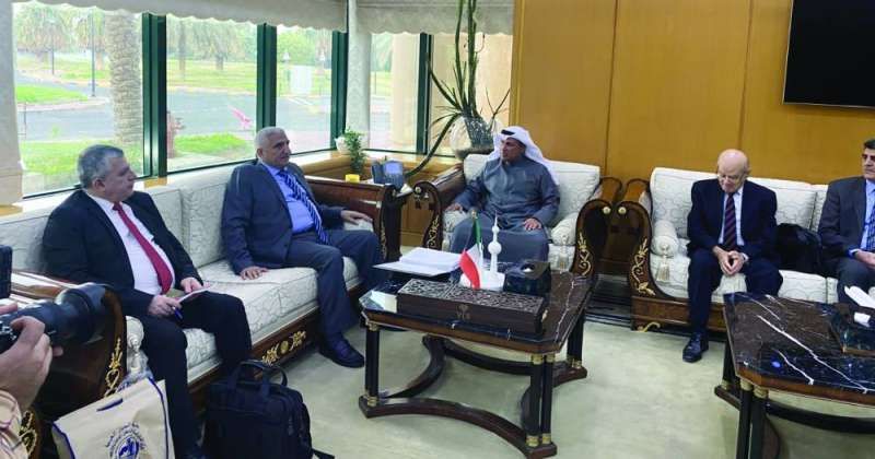 جانب من الاجتماع بين ممثلي «الزراعة» ووفد «أكساد»