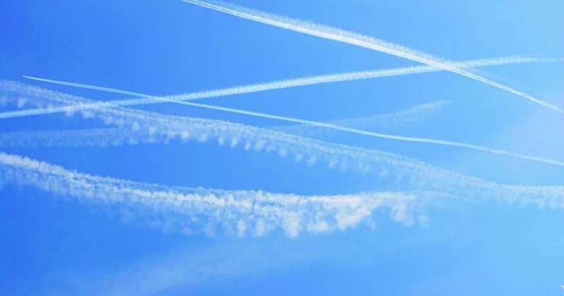 المويزري: مَنْ يرش سماء الكويت بـ«الكيمتريل» السام؟