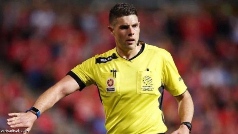 الحكم الأسترالي إيفانز يقود مواجهة السعودية وعمان.