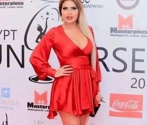 لحظة ظهور صدر ملكة جمال الأردن بدون قصد امام الجميع .. اتفرج