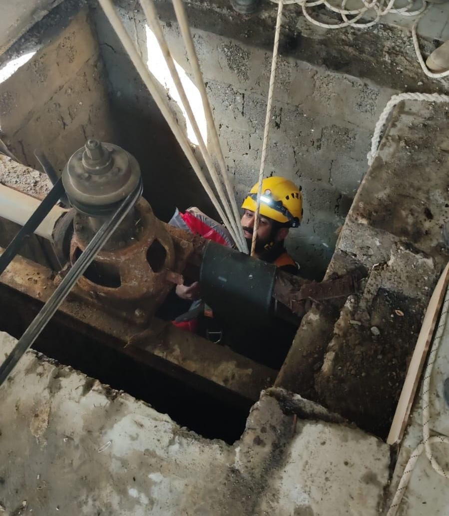 إنقاذ طفل سقط في بئر بولاية السويق