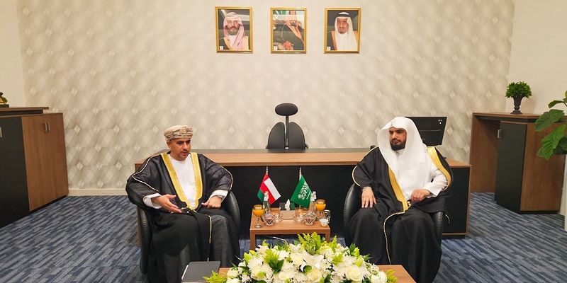 سلطنة عمان والسعودية تبحثان تعزيز التعاون القضائي