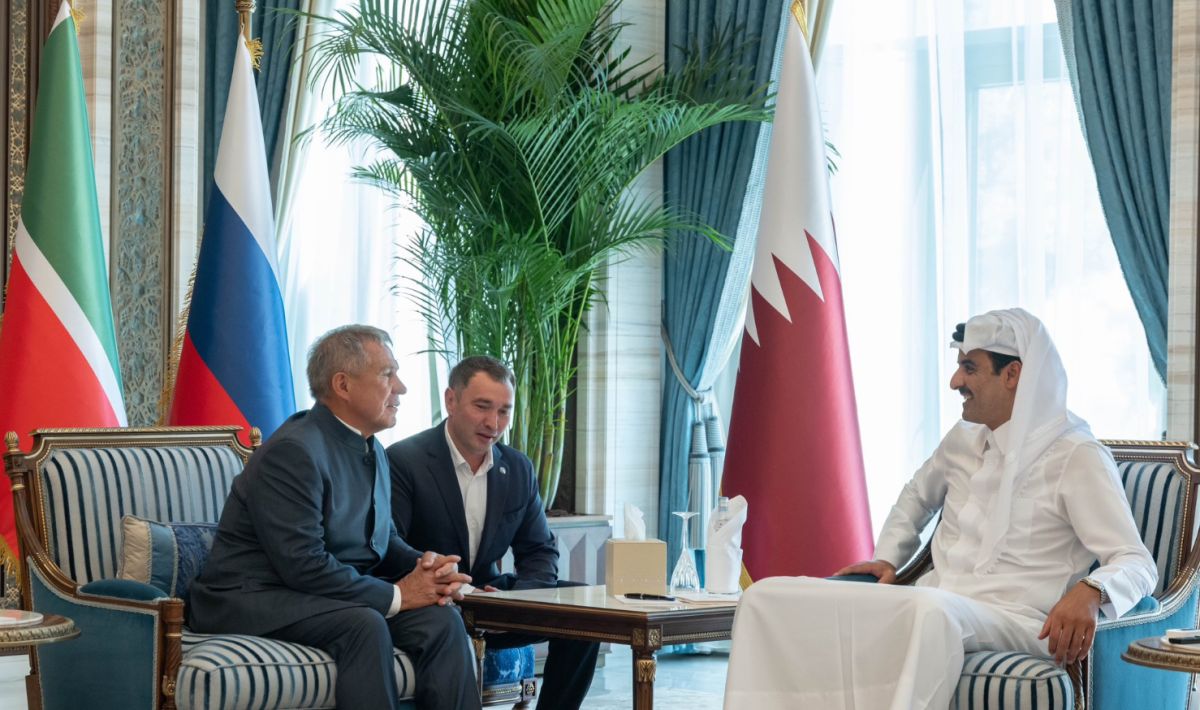 سمو الأمير يستقبل رئيس تتارستان