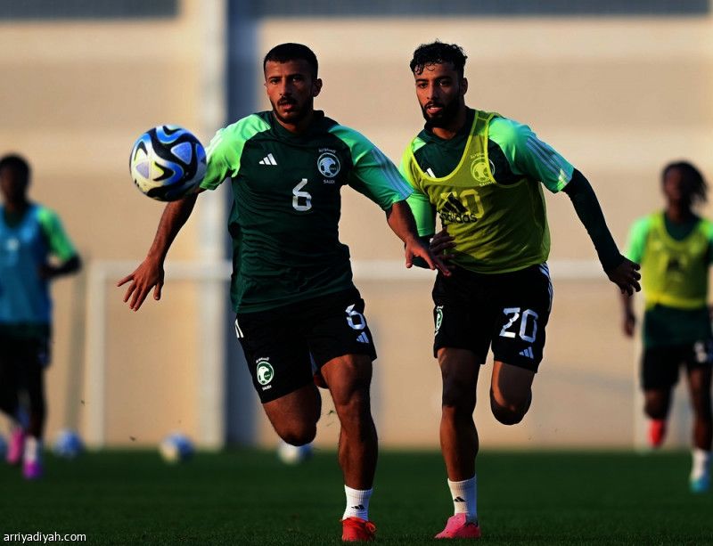 في الإمارات.. الأولمبي يواجه مصر