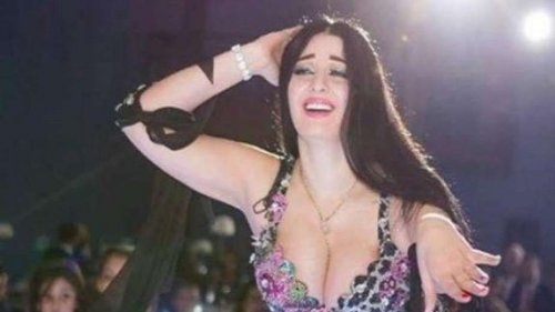 اتفرج متع عنيك صافيناز تهزم تسحق بفيديو جرئ للغاية ولا يصدق