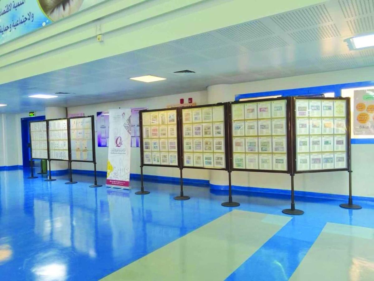 معرض للطوابع والعملات  بمناسبة اليوم الدولي للتعليم