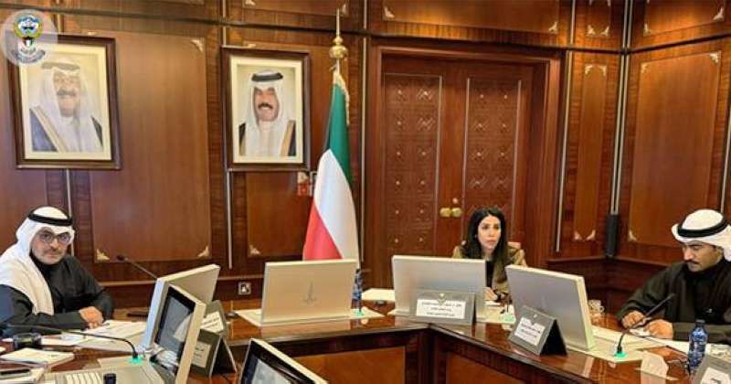 رئيس «الأداء الحكومي» بحث ووزيرة الأشغال مشروعات الوزارة وهيئة الطرق