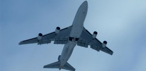 حريقٌ محدود وتصاعدُ أدخنة.. تنويهٌ من “مطار جدة” عن “فرضية الطوارئ الشاملة”