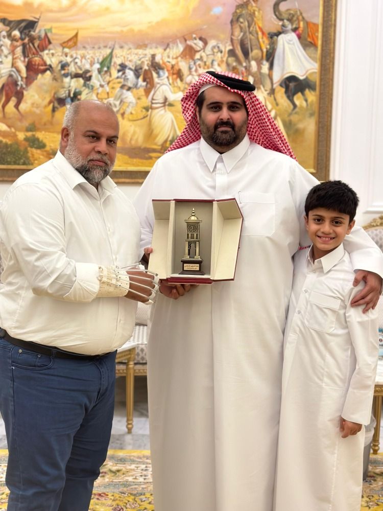 تم تكريمه من الشيخ خالد بن عبدالعزيز لأدائه الاستثنائي..  الدحدوح: شكرا قطر