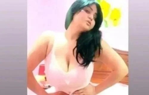 سما المصري قلعت ملط وكشفت عن ترهلات غريبة في جسمها ..اتفرج