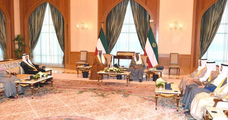 سمو الأمير يستقبل سمو رئيس مجلس الوزراء ونائب رئيس مجلس الوزراء وزير الدولة لشؤون مجلس الوزراء
