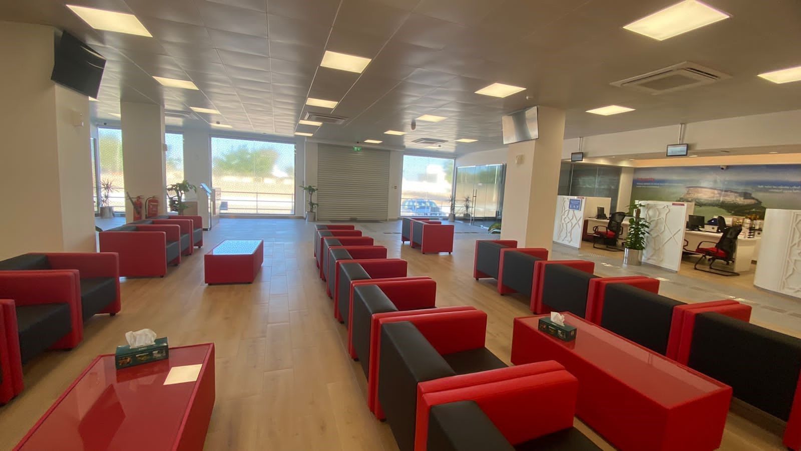 بنك مسقط يحتفل بإنتقال فرع جعلان بني بو علي إلى موقع جديد