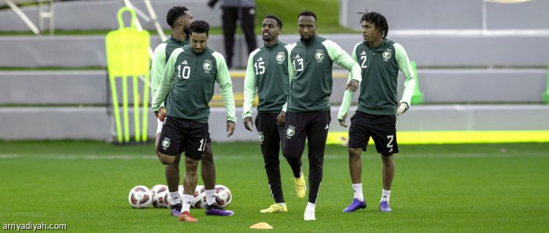 من قطر.. الصقور تتابع الهلال وميامي