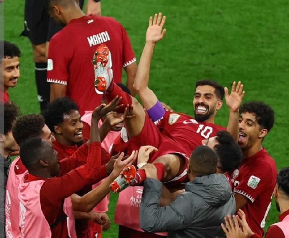 قطر تتأهل لربع نهائي كأس آسيا