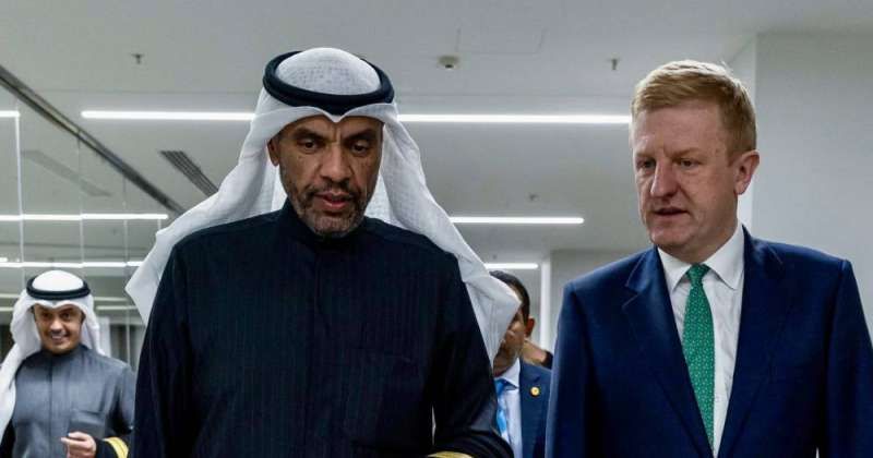 وزير الخارجية يستقبل نائب رئيس الوزراء البريطاني