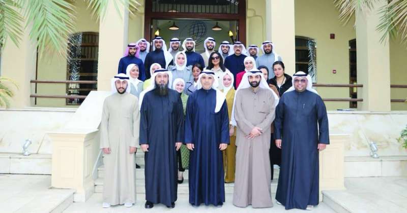 العتل والصبيح مع المتدربين