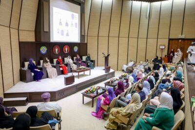 “المرأة في القمة” يستعرض فرص تمكين صاحبات الأعمال