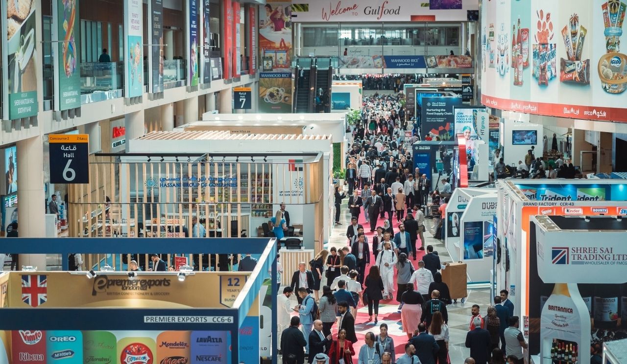 الإمارات وجهة العالم خلال شهر فبراير