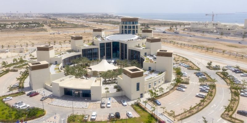 المنطقة الحرة بصلالة تحتفل بافتتاح 3 مشروعات صناعية