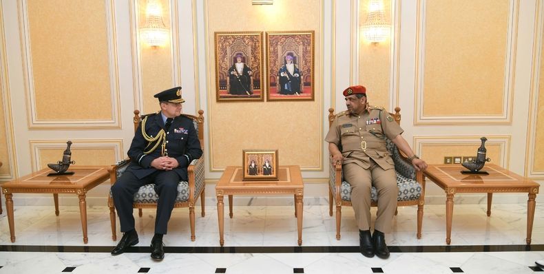 رئيس أكاديمية الدراسات الاستراتيجية والدفاعية يستقبل مدير شبكة الدفاع العالمي